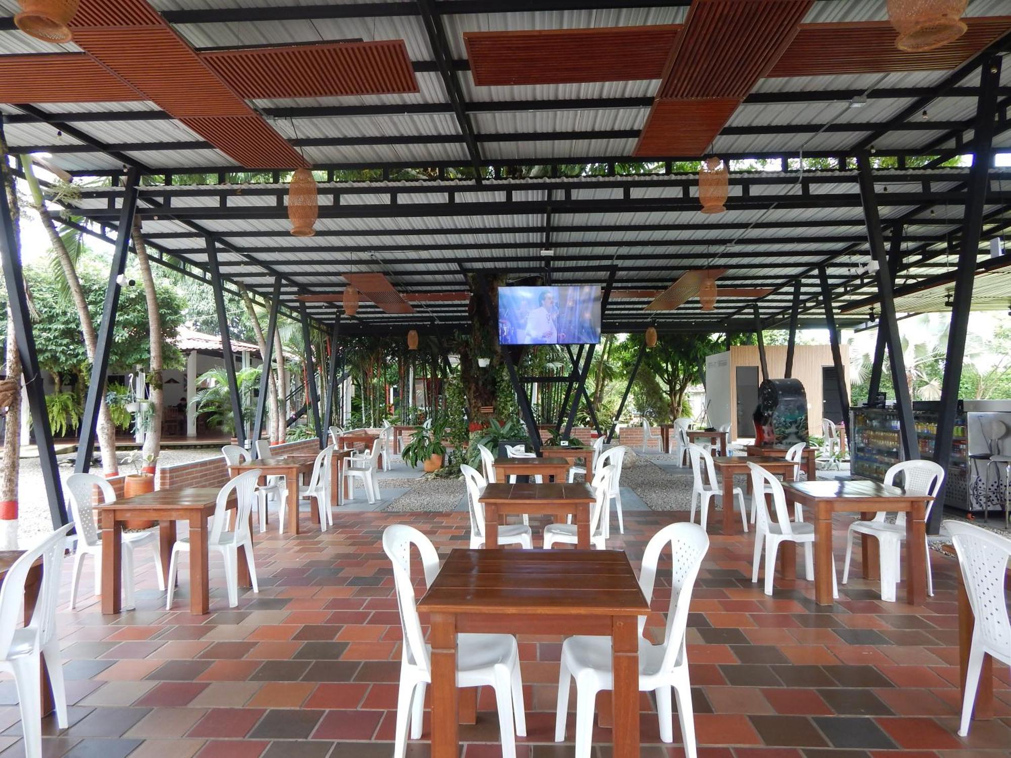Hotel Campestre Las Palmas Sas Villavicencio Ngoại thất bức ảnh